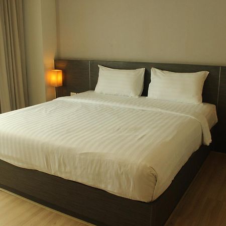 Leosor Hotel Nakhonratchasima Esterno foto