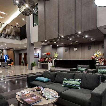 Leosor Hotel Nakhonratchasima Esterno foto