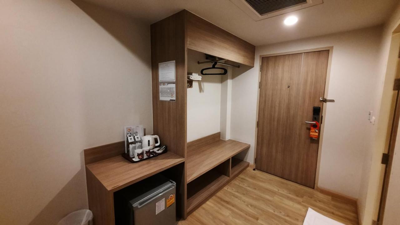 Leosor Hotel Nakhonratchasima Esterno foto