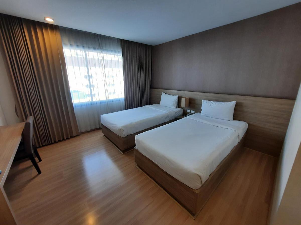 Leosor Hotel Nakhonratchasima Esterno foto