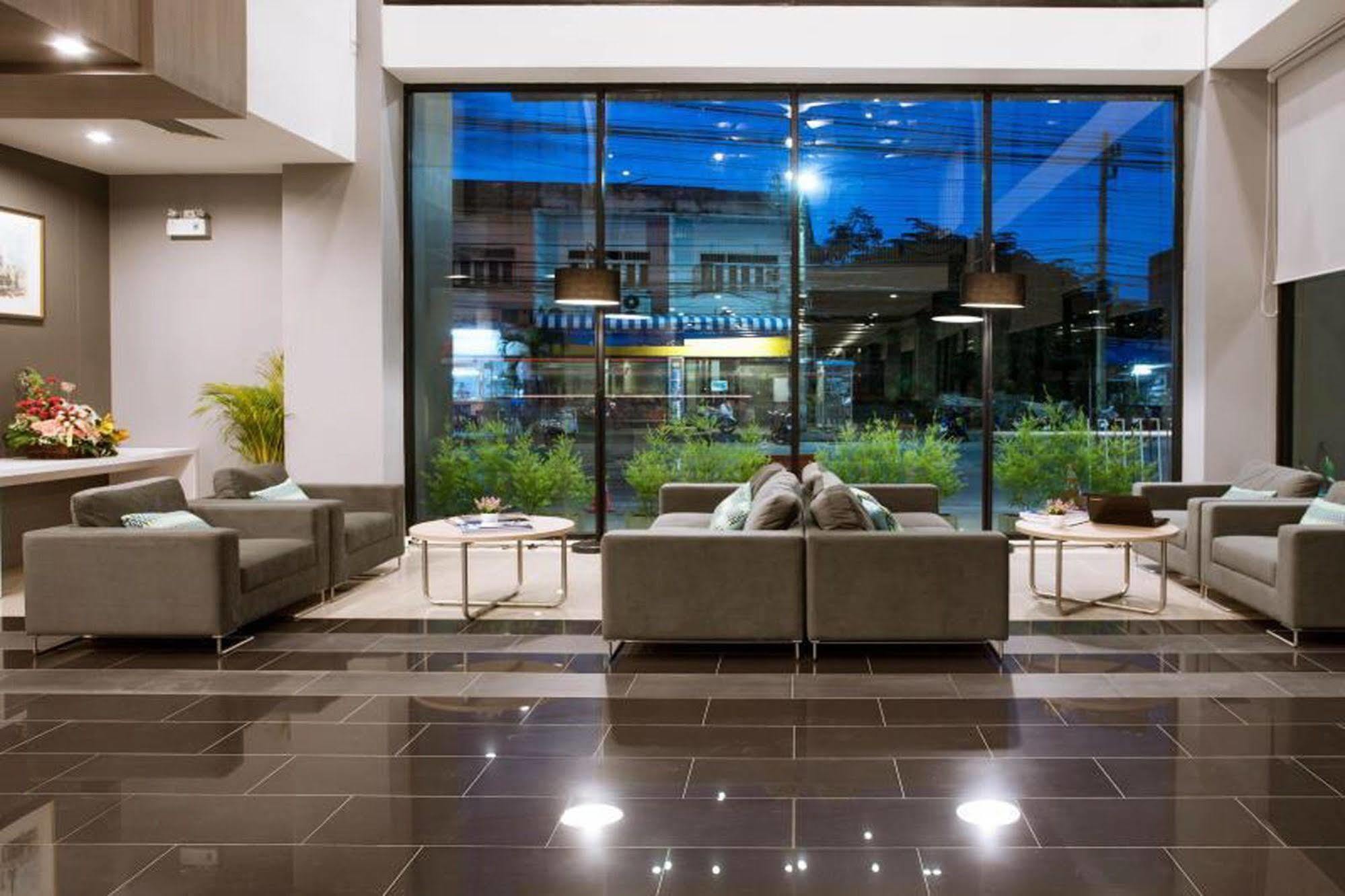 Leosor Hotel Nakhonratchasima Esterno foto
