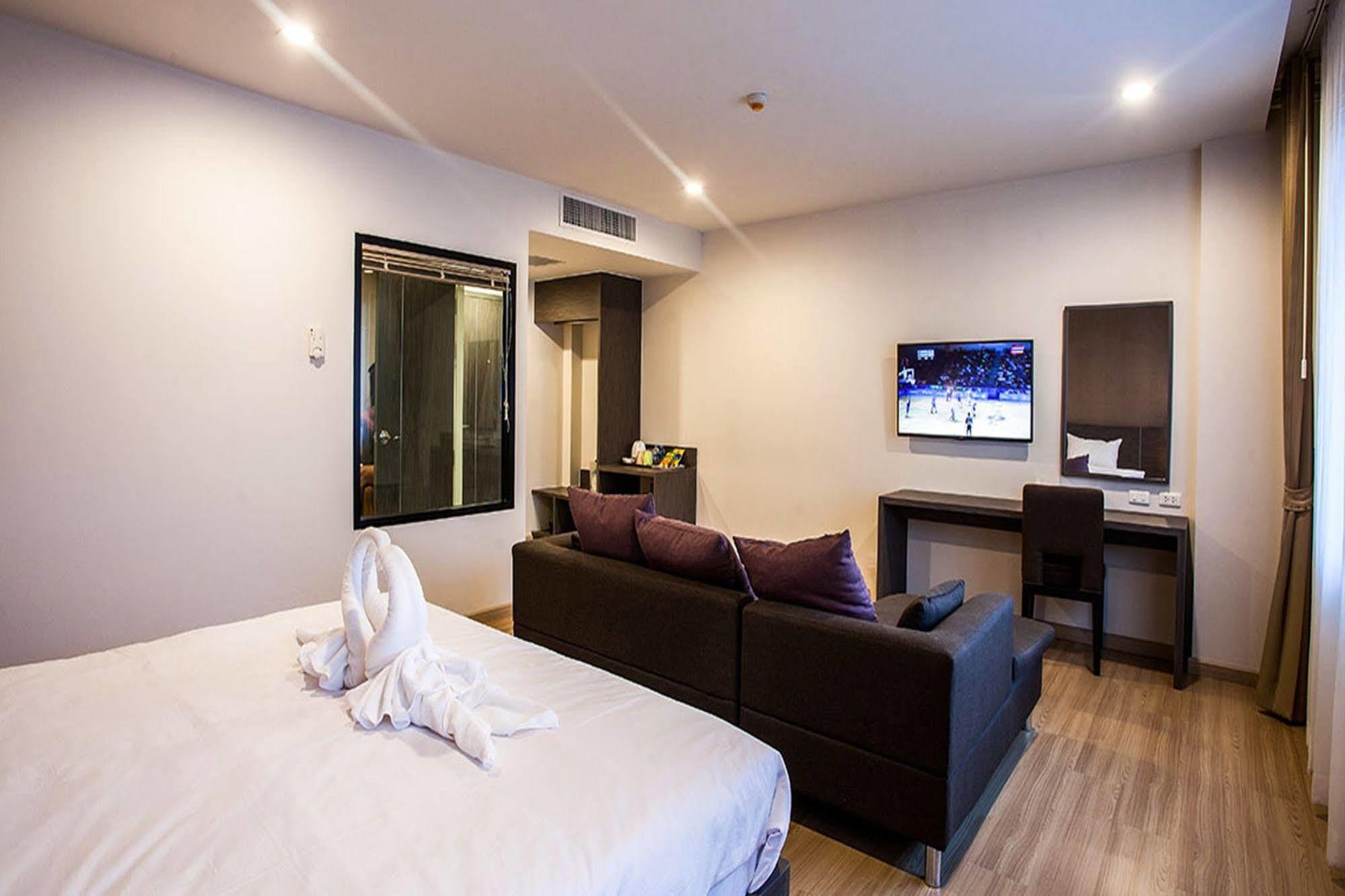 Leosor Hotel Nakhonratchasima Esterno foto